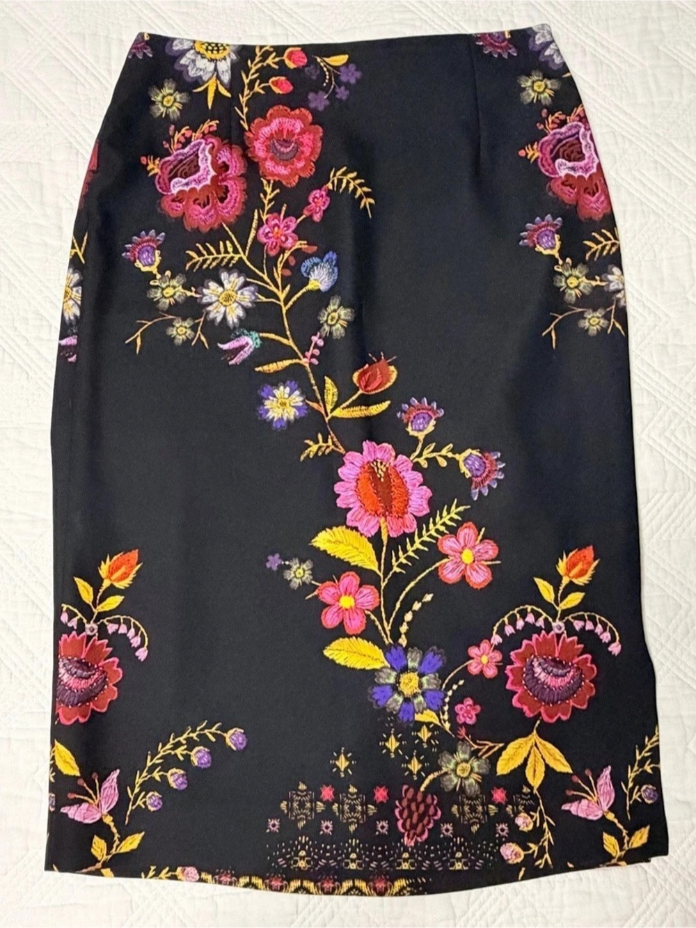 Fuzzi Floral Midi Skirt in Black & Pink Size 46 Like New